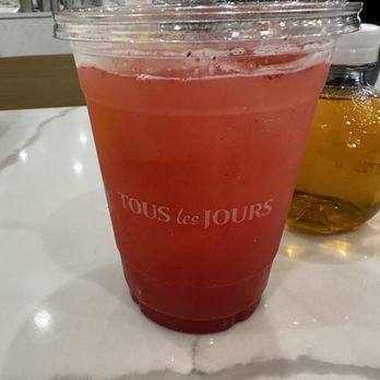Tous Les Jours - Strawberry lemonade - Bakeries Near Me - Blue Bell, Pennsylvania Tous Les Jours - Strawberry lemonade - Bakeries Near Me - Blue Bell, Pennsylvania