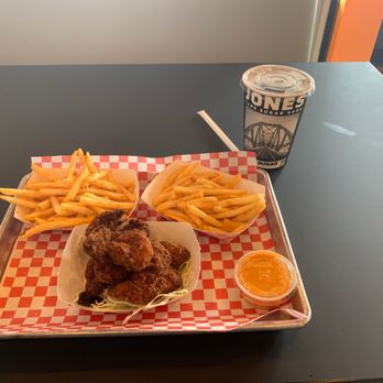 Katsu Burger - Choto Snack - pork bites, 12 spice fries and spicy mayo w/ Jones Soda. - Burgers Near Me - Federal Way, Washington Katsu Burger - Choto Snack - pork bites, 12 spice fries and spicy mayo w/ Jones Soda. - Burgers Near Me - Federal Way, Washington