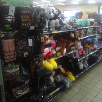 Love's Travel Stop - Toys and wallets - Gas Stations Near Me - Tonkawa, Oklahoma