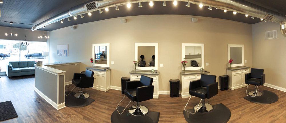 The Hair Lounge Logo