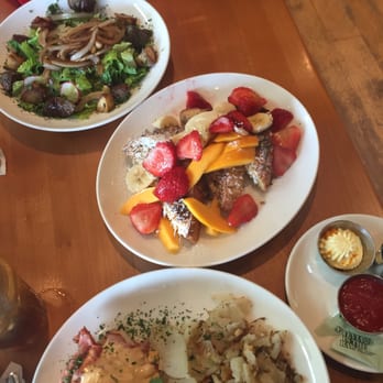 Plums Cafe - Breakfast & Brunch Near Me - Costa Mesa, California