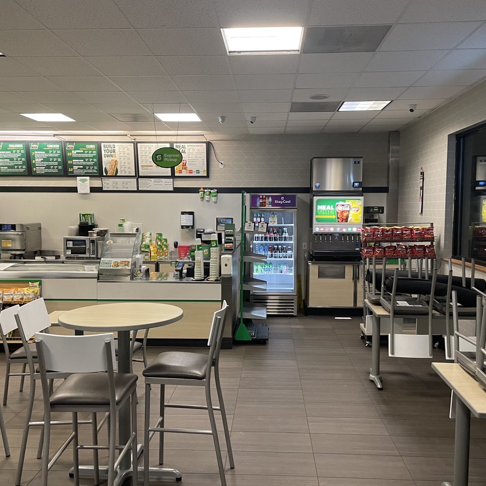 Subway - Not a single person in there and they don't have there drive through open!! Losing money and customers - Fast Food Near Me - Lapine, Oregon Subway - Not a single person in there and they don't have there drive through open!! Losing money and customers - Fast Food Near Me - Lapine, Oregon