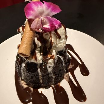 The Point Kitchen and Bar - Chocolate Lava Cake - Bars Near Me - Santa Cruz, California