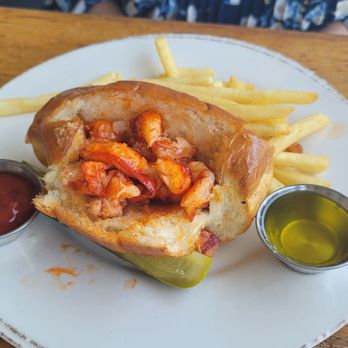 Bluewater Boathouse Seafood Restaurant Coronado - Lobster Roll - Seafood Near Me - Coronado, California