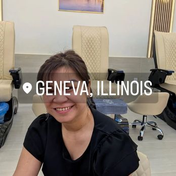 Gloss Nail Bar Geneva Commons - Geneva Commons.GORGEOUS full service nail spa!  Elegant, welcoming- great hospitality. Great prices with the best service! - Nail Salons Near Me - Geneva, Illinois