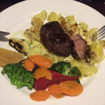 Embarcadero Wine & Oyster Bar - Filet mignon with buttery potatoes - Seafood Near Me - Calgary, Alberta