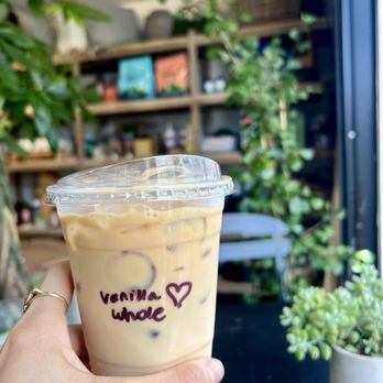 Moonphaze - Vanilla bean iced latte 10/10 - Coffee & Tea Near Me - Agoura Hills, California Moonphaze - Vanilla bean iced latte 10/10 - Coffee & Tea Near Me - Agoura Hills, California