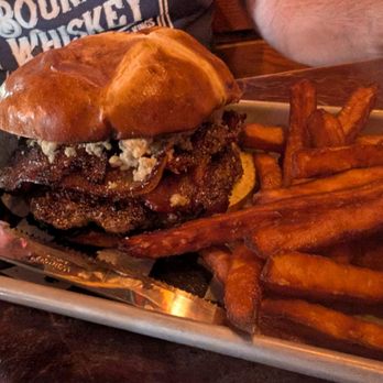 Franklin House - Pubs Near Me - Valparaiso, Indiana Franklin House - Pubs Near Me - Valparaiso, Indiana