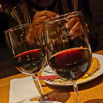 Maple Tree Inn - Pinot Noir - Southern Near Me - Homewood, Illinois