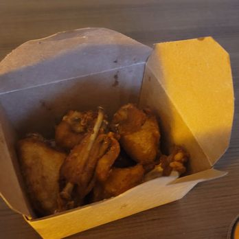Pounds - Wings were decent - American Near Me - Fargo, North Dakota Pounds - Wings were decent - American Near Me - Fargo, North Dakota