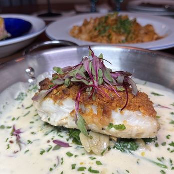 Seamark Seafood & Cocktails - Seafood Near Me - Everett, Massachusetts
