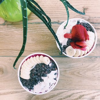 Zest Juice - Dragon berry and dragon fruit bowls - Juice Bars & Smoothies Near Me - Columbus, Ohio
