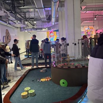 Fat Putter - Mini Golf Near Me - Des Moines, Iowa