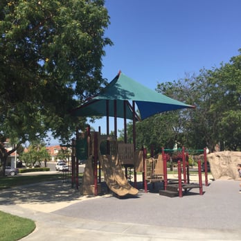 San Leandro Park - Parks Near Me - Irvine, California
