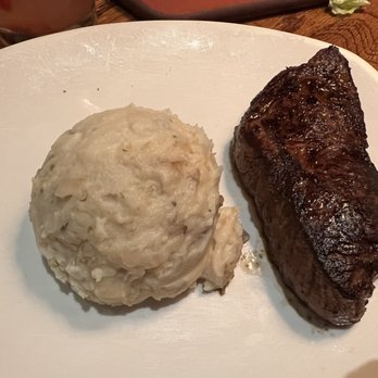 Outback Steakhouse - 60z steak was delicious. Mashed potatoes were a little sad - Steakhouses Near Me - Vacaville, California Outback Steakhouse - 60z steak was delicious. Mashed potatoes were a little sad - Steakhouses Near Me - Vacaville, California