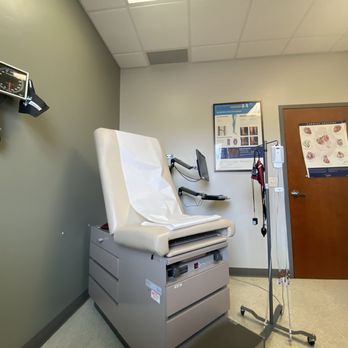Pima Heart and Vascular - Exam room - Medical Centers Near Me - Tucson, Arizona Pima Heart and Vascular - Exam room - Medical Centers Near Me - Tucson, Arizona