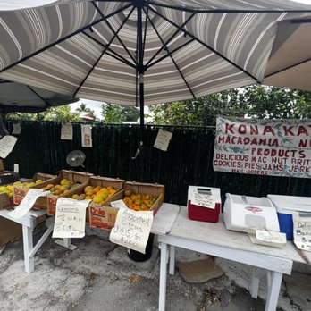 Kona Kay's Mac-Nut Products - You'll pass this in the front to know you've arrived! - Candy Stores Near Me - Honaunau, Hawaii