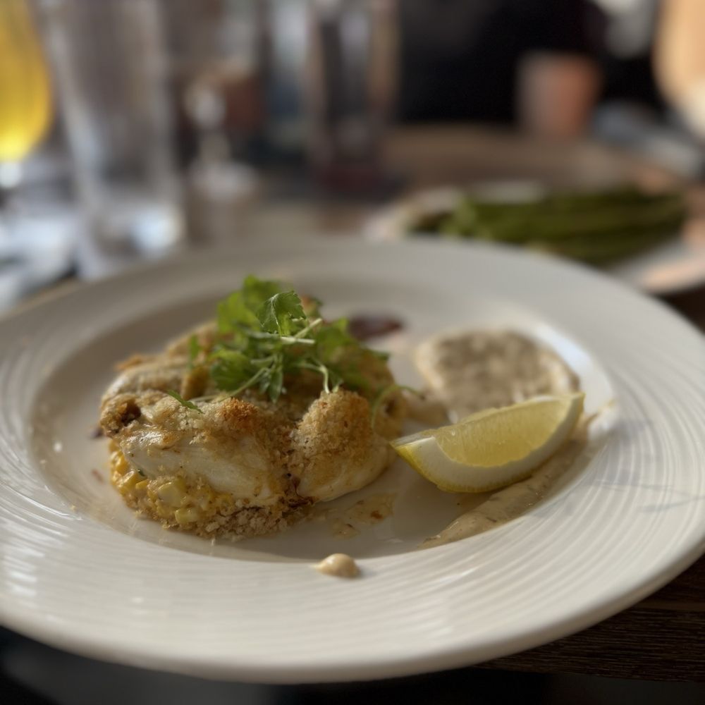 The Chapman - Crabcake app - Lounges Near Me - Winter Park, Florida The Chapman - Crabcake app - Lounges Near Me - Winter Park, Florida