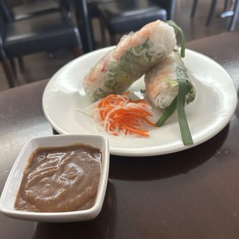 Le Viet Restaurant - summer rolls - Vietnamese Near Me - Philadelphia, Pennsylvania Le Viet Restaurant - summer rolls - Vietnamese Near Me - Philadelphia, Pennsylvania