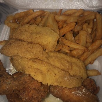 The Juicy Crawfish - Catfish Filet Dinner and Wings - Seafood Near Me - Union City, Georgia