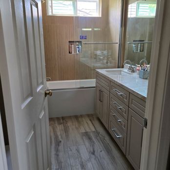 Laguna Kitchen & Bath - Flooring Near Me - Laguna Hills, California Laguna Kitchen & Bath - Flooring Near Me - Laguna Hills, California
