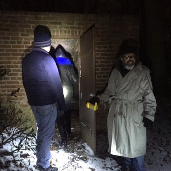 Capital Buddy Tours - Runaway slaves hid in here with dead bodies. - Bus Tours Near Me - Washington, DC, District of Columbia