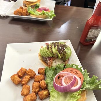 Bison Cafe - Avocado, peppered, bacon, burger. - American Near Me - Quitaque, Texas