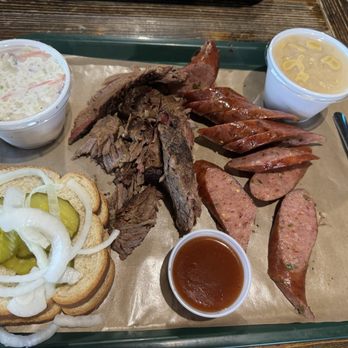 Hard Eight BBQ - Brisket, jalapeño sausage, Mac & cheese, loaded potato salad, white bread, pickles and onion - Barbeque Near Me - The Colony, Texas Hard Eight BBQ - Brisket, jalapeño sausage, Mac & cheese, loaded potato salad, white bread, pickles and onion - Barbeque Near Me - The Colony, Texas