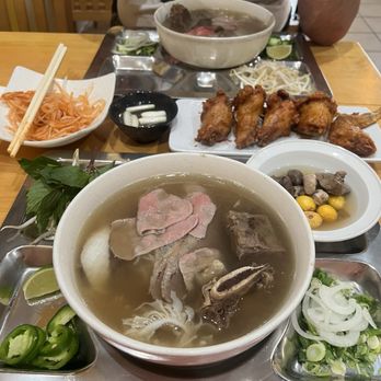 Pho Hot - P4. Pho Deluxe Beef - Vietnamese Near Me - Annandale, Virginia Pho Hot - P4. Pho Deluxe Beef - Vietnamese Near Me - Annandale, Virginia