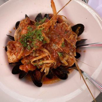 La Sponda - Seafood cioppino - Italian Near Me - Downingtown, Pennsylvania La Sponda - Seafood cioppino - Italian Near Me - Downingtown, Pennsylvania