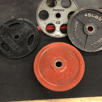 Payne's Gym - Great variety of plates - Gyms Near Me - Odessa, Texas Payne's Gym - Great variety of plates - Gyms Near Me - Odessa, Texas