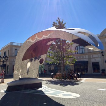 McArthurGlen Designer Outlet - Outlet Stores Near Me - Richmond, British Columbia