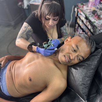Broken Dagger Tattoo Parlor - Neck tattoo! - Tattoo Near Me - Las Vegas, Nevada Broken Dagger Tattoo Parlor - Neck tattoo! - Tattoo Near Me - Las Vegas, Nevada