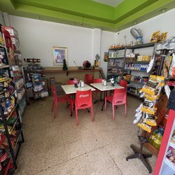 La Rincoeña - Mesas interior