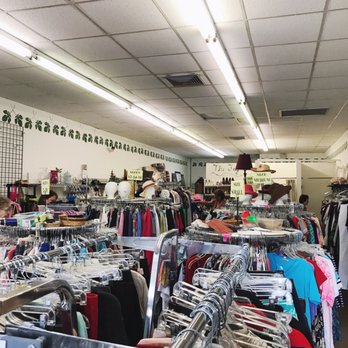 Fig Leaf - Inside. - Women's Clothing Near Me - San Antonio, Texas Fig Leaf - Inside. - Women's Clothing Near Me - San Antonio, Texas