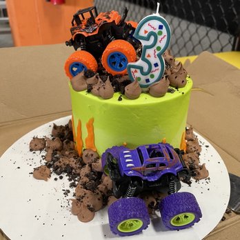 Ariele’s Kitchen - Funfetti cake - Desserts Near Me