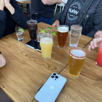 Simmzy's - Pubs Near Me - Huntington Beach, California Simmzy's - Pubs Near Me - Huntington Beach, California