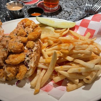 Pappadeaux Seafood Kitchen DFW - Shrimp poboy - Seafood Near Me - DFW Airport, Texas Pappadeaux Seafood Kitchen DFW - Shrimp poboy - Seafood Near Me - DFW Airport, Texas