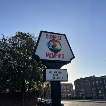 Sunrise Memphis - Outside (Christmas 25') - Breakfast & Brunch Near Me - Memphis, Tennessee
