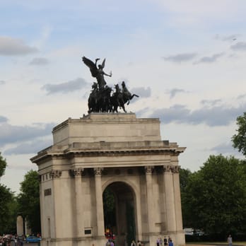 Wellington Arch - Landmarks & Historical Buildings Near Me - London, XGL