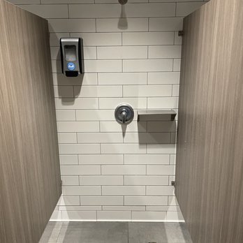 EōS Fitness - Showers, EOS Fitness Gym, off Ehrlich & Veterans, Citrus Park Area by Westchase, Tampa - Gyms Near Me - Tampa, Florida