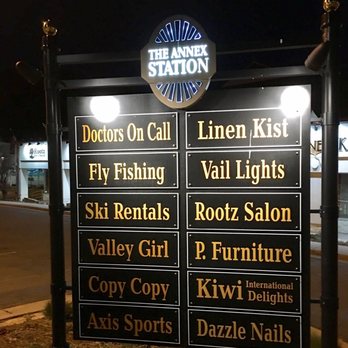 Kiwi International Delights - Coffee & Tea Near Me - Avon, Colorado