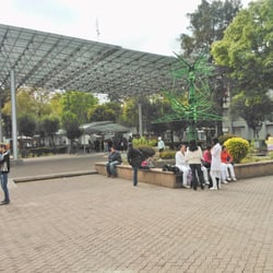 Facultad de Estudios Superiores Zaragoza UNAM - Aulas