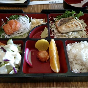 Zakuro - Salmon sashimi & saba shioyaki lunch combo - Sushi Bars Near Me - Lincoln, California