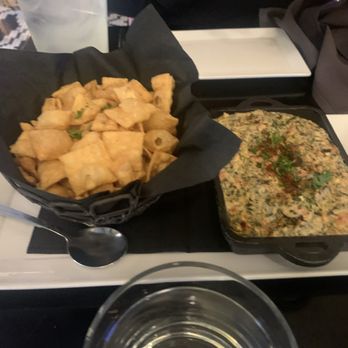 EaTo - Spinach Dip w/ pita chips - Pizza Near Me - Minneapolis, Minnesota EaTo - Spinach Dip w/ pita chips - Pizza Near Me - Minneapolis, Minnesota