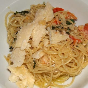 Bella Sardegna - Spaghetti mit Parmesan - Italian Near Me - Darmstadt, HE Bella Sardegna - Spaghetti mit Parmesan - Italian Near Me - Darmstadt, HE