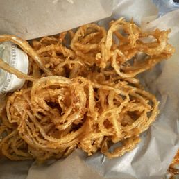 Shoe string onion rings