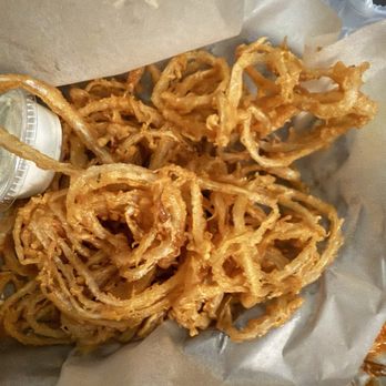 Kings Row Gastropub - Shoe string onion rings - Gastropubs Near Me - Pasadena, California
