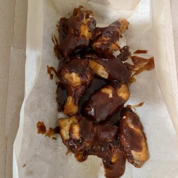 Domino's Pizza - Dominos Honey BBQ chicken wings... will not order again or recommend - Chicken Wings Near Me - Victoria, Texas Domino's Pizza - Dominos Honey BBQ chicken wings... will not order again or recommend - Chicken Wings Near Me - Victoria, Texas