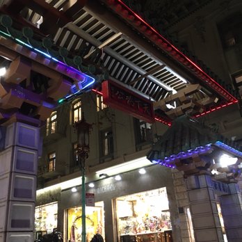 Dragon's Gate - Landmarks & Historical Buildings Near Me - San Francisco, California